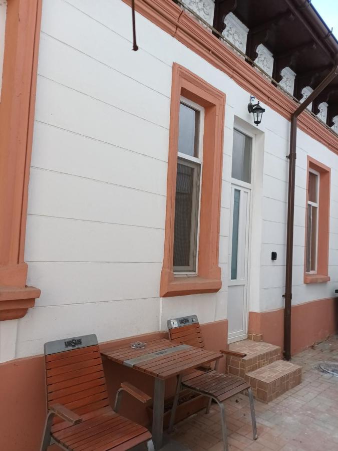 Casa Liveni Appartement Boekarest Buitenkant foto