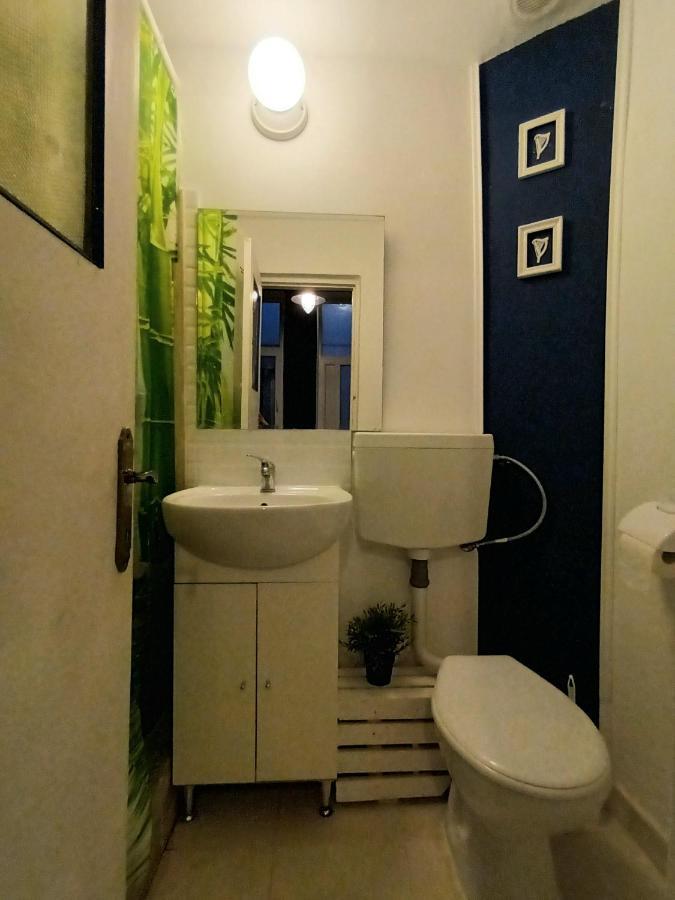 Casa Liveni Appartement Boekarest Buitenkant foto