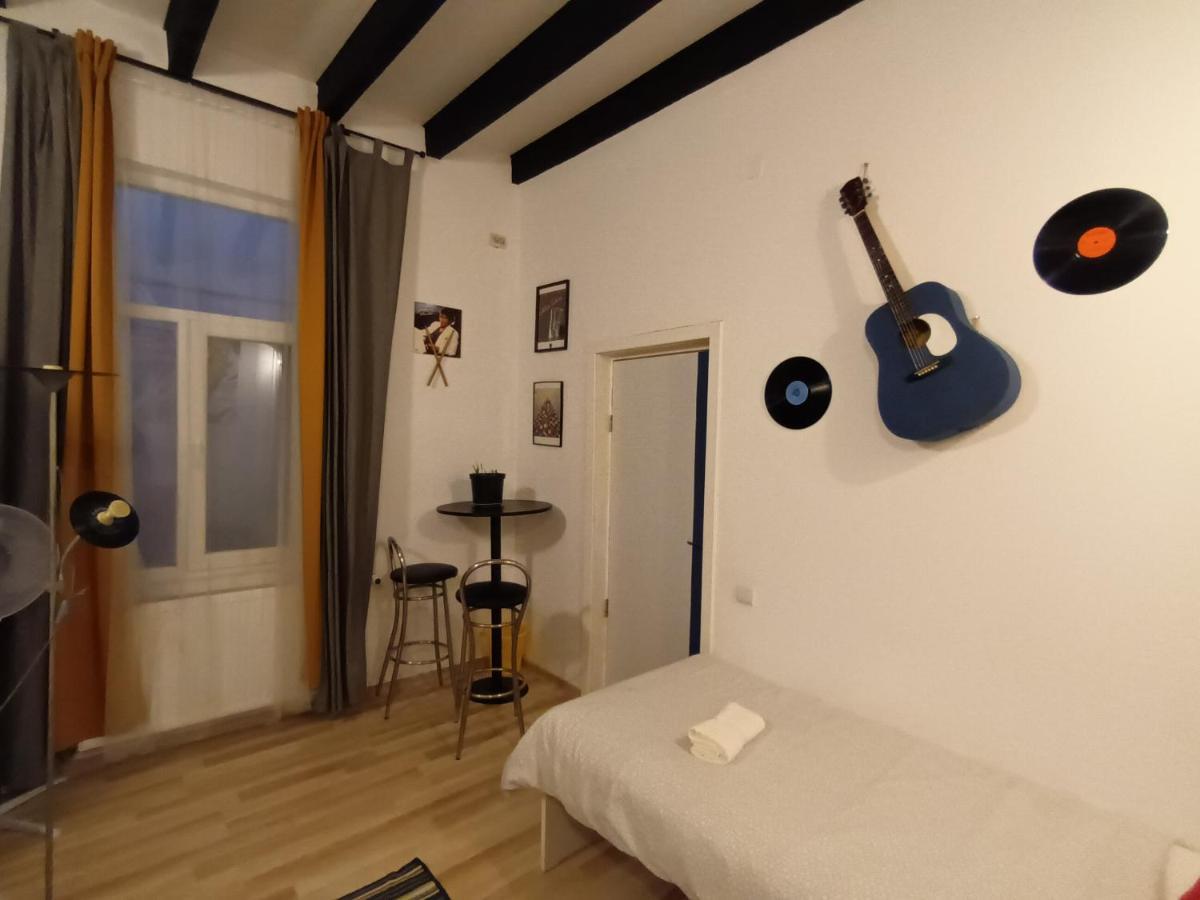 Casa Liveni Appartement Boekarest Buitenkant foto