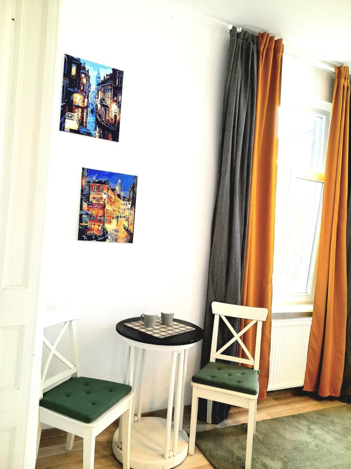 Casa Liveni Appartement Boekarest Buitenkant foto