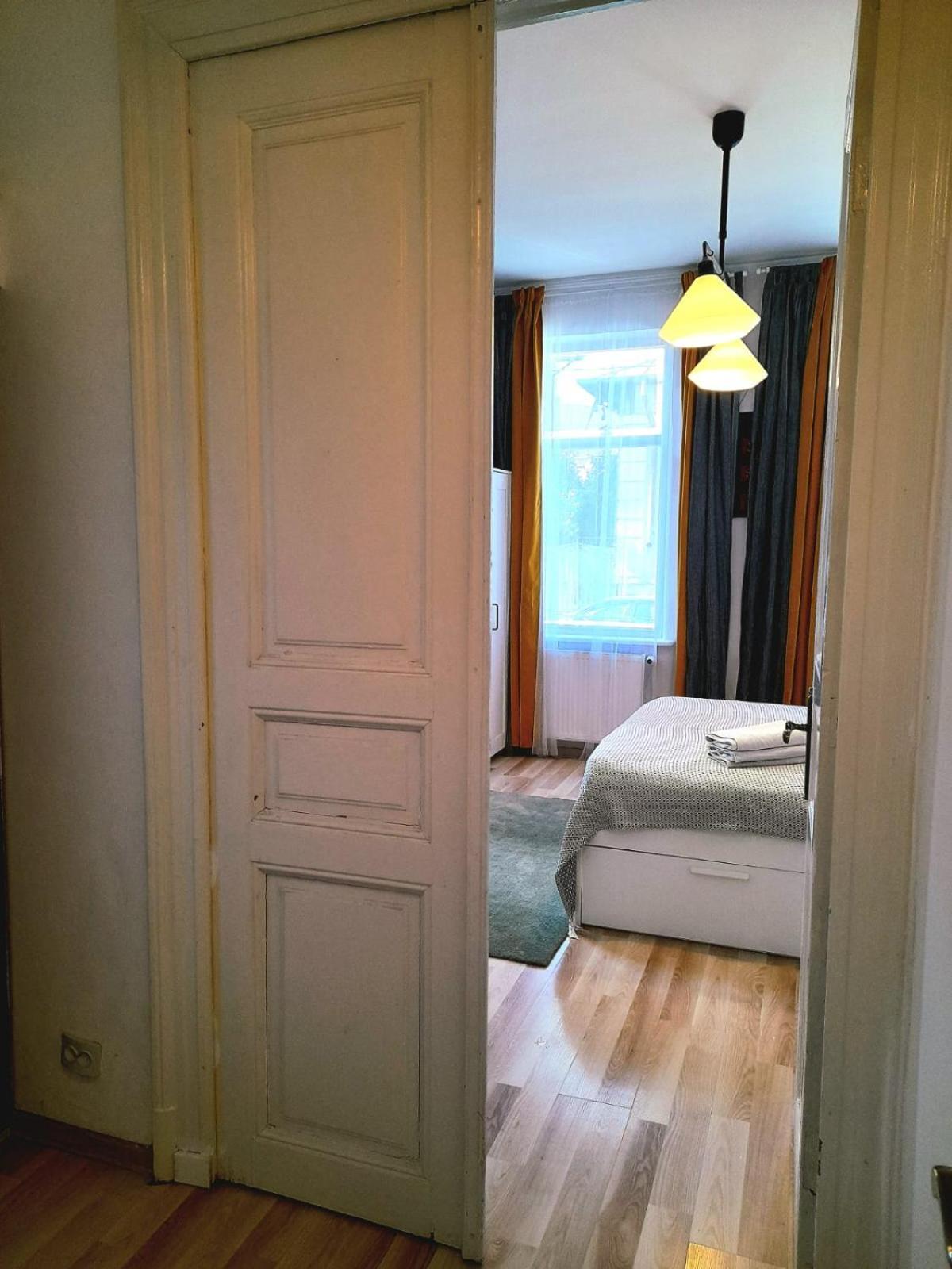 Casa Liveni Appartement Boekarest Buitenkant foto