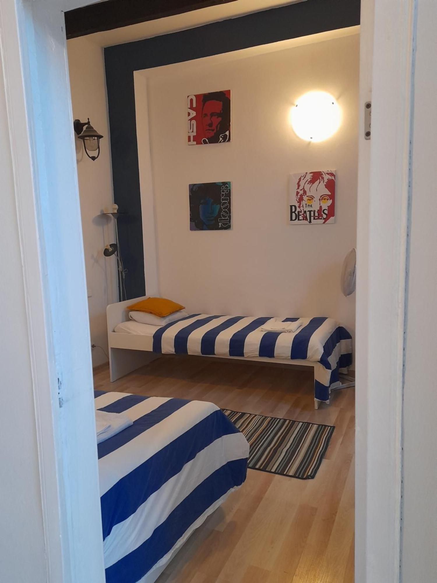 Casa Liveni Appartement Boekarest Buitenkant foto