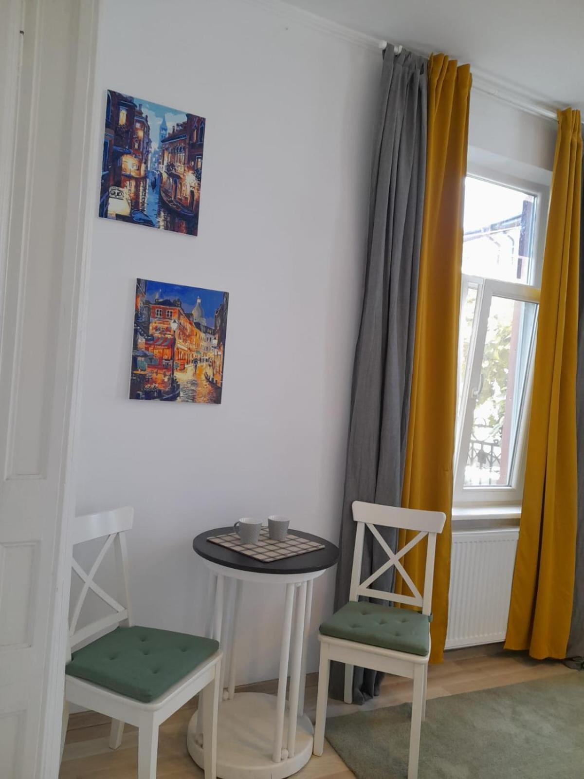 Casa Liveni Appartement Boekarest Buitenkant foto